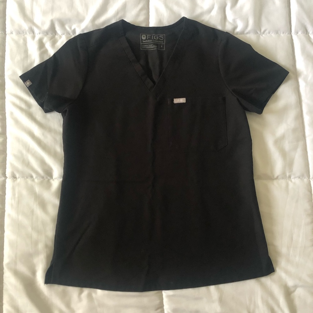 Women’s Figs Scrub Top - size Small
